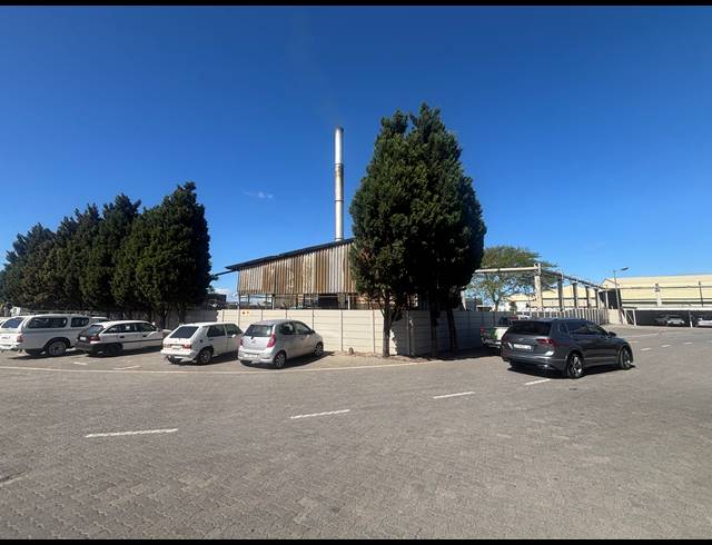 335M² WAREHOUSE TO LET IN STIKLAND INDUSTRIAL
